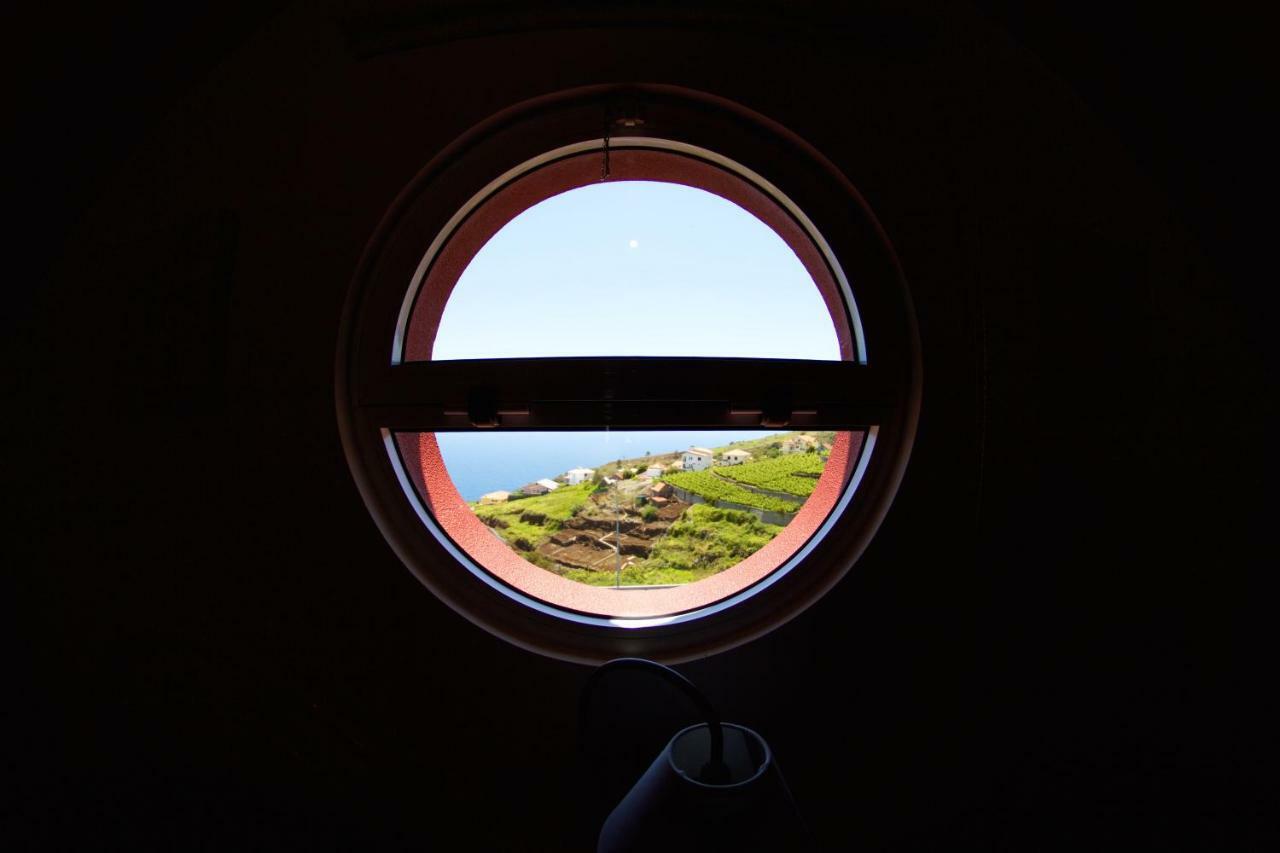 Casa Da Rainha Bungallow Estreito Da Calheta Екстер'єр фото
